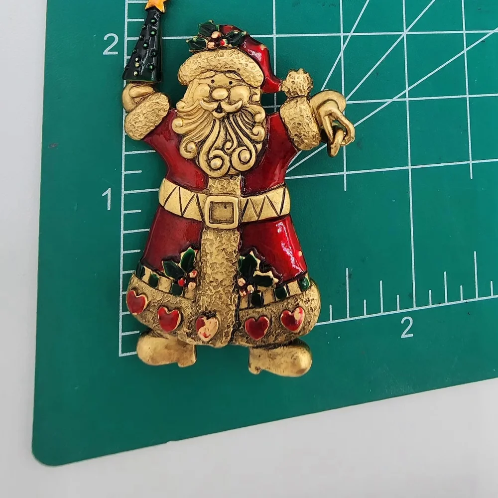 J.J. Festive Santa Claus Golden Brooch